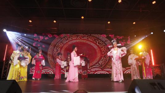 越剧《五女拜寿》选段《祝寿》 演出单位：多伦多越剧团