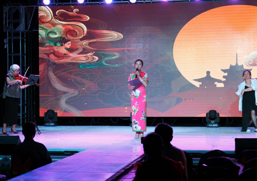 《头望明月》《云端蟾宫登录指南》朗诵：茜茜公主